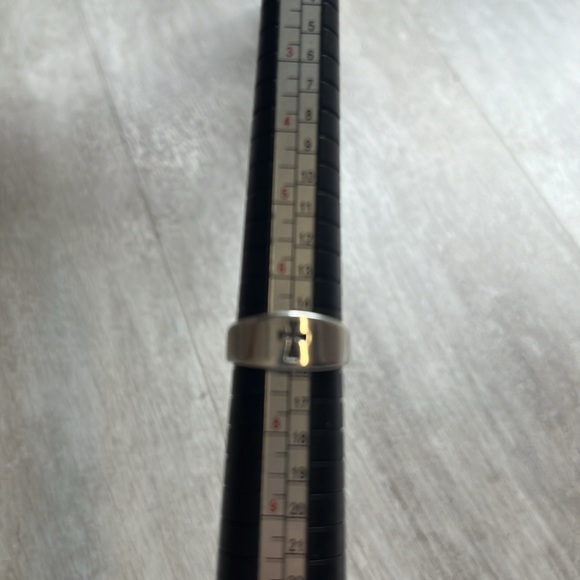 PRICE DROP!! James avery narrow crosslet ring - Picture 5 of 5